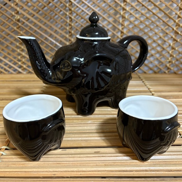 Other - Black Elephant Teapot Set